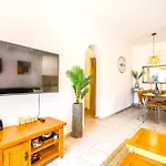 H&O Limnaria Elegance Pool View Apartment